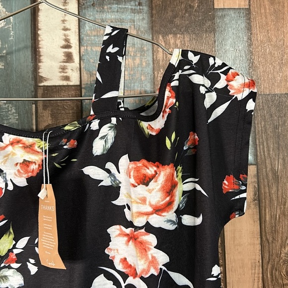 Cyan style medium floral T-shirt top - Picture 4 of 16